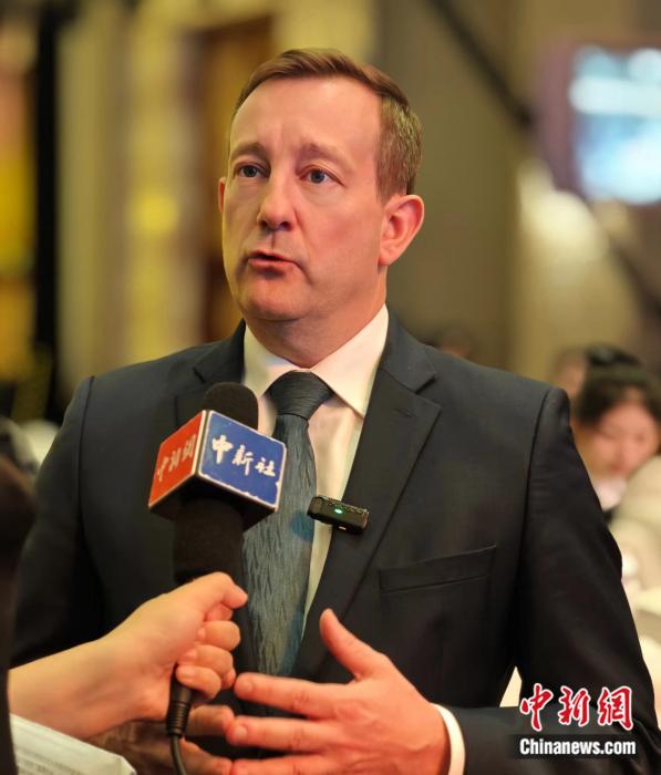 在驱逐反响中，SEC讨论加深与萨尔瓦多的关系