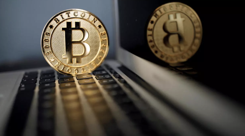 Finance Redefined，特朗普在加密货币领域取得重大胜利，废除了DeFi经纪人规则