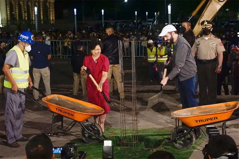 萨尔瓦多总统布克尔坚定推进比特币购买计划，无视国际货币基金组织压力