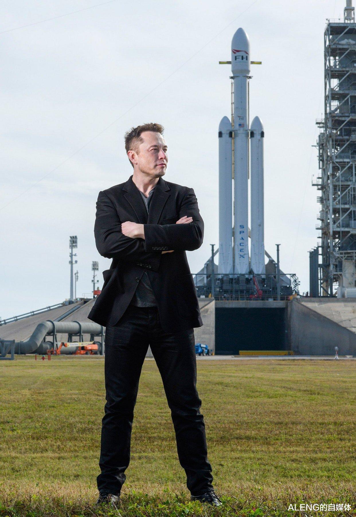 马斯克揭秘，SpaceX下一次火星任务火箭将搭载Optimus机器人与Grok，开启星际探索新篇章